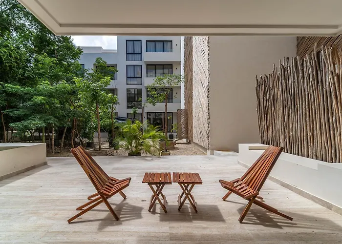 2br Plunge Pool, Rooftop Pool, Gym, Kids Playroom *