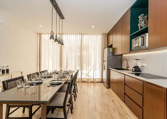 Ferienhaus 2br Plunge Pool, Rooftop Pool, Gym, Kids Playroom